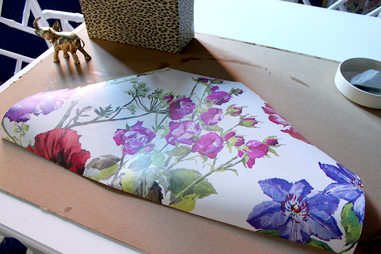 Using complimentary wallpaper to add to your DIY Ikea magazine files.