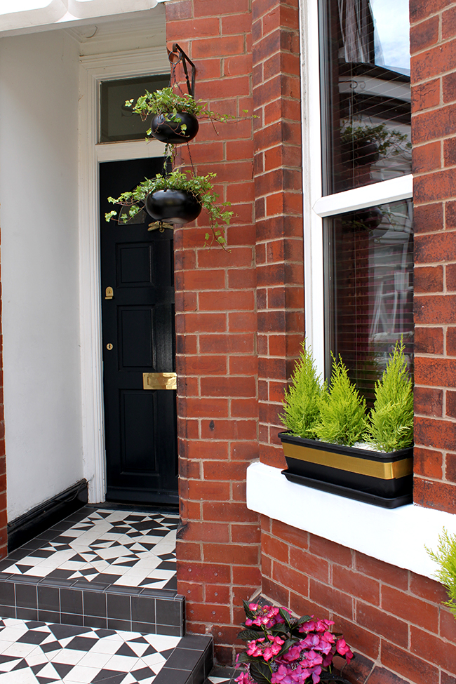 simple diy planters - Edwardian front door in Farrow and Ball Hague Blue with Victorian Floor Tiles - Swoon Worthy