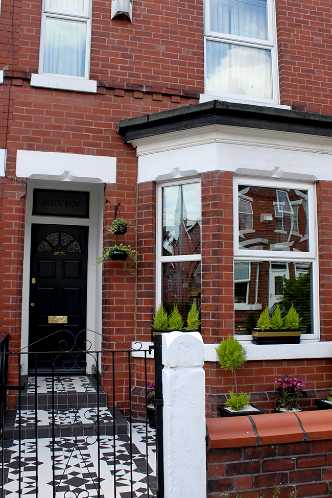 Swoon Worthy Edwardian Home with black and white tiles