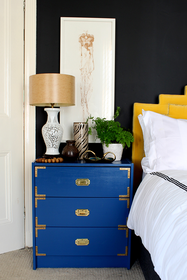 Follow my tips on how to Style a Bedside Table and create a Natural Organic look.