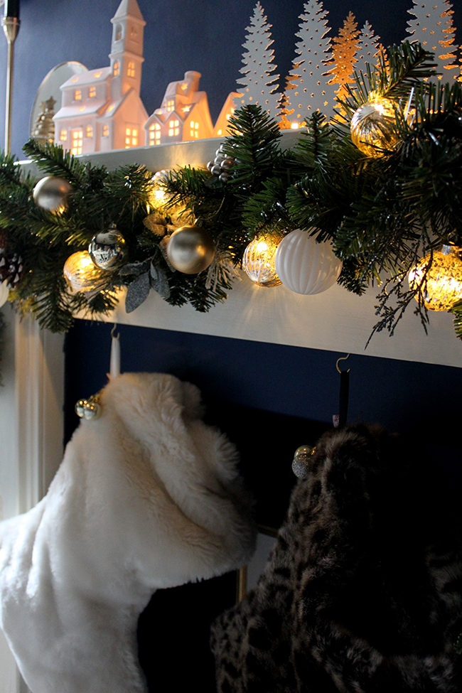 Swoon Worthy - Christmas Dining Room Mantle - see more at www.swoonworthy.org