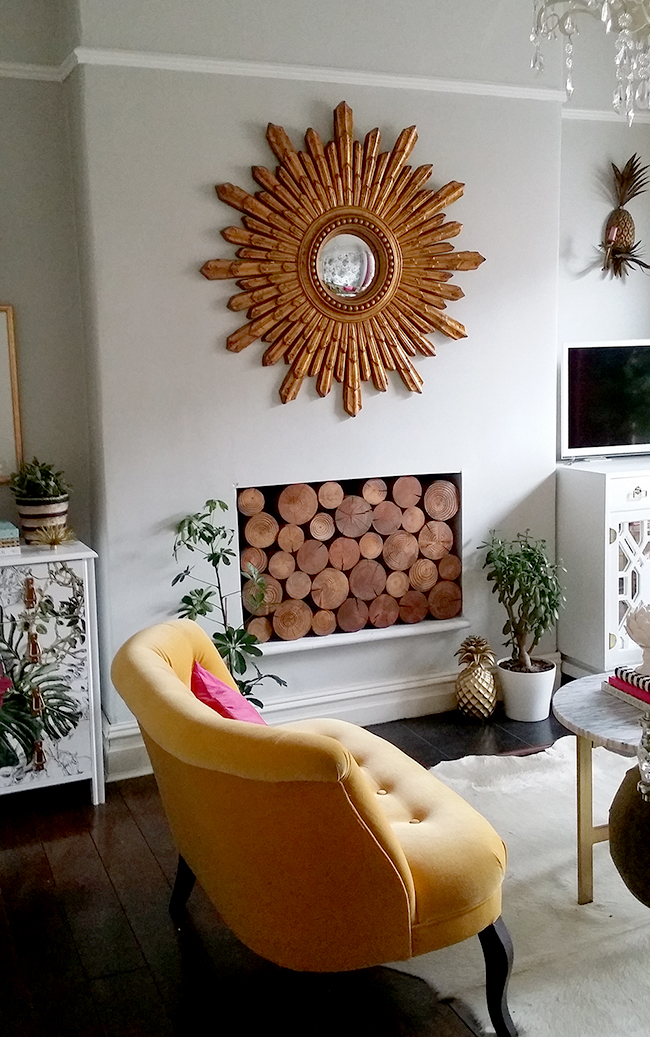 Swoon Worthy living room with dulux dusted moss 2 walls