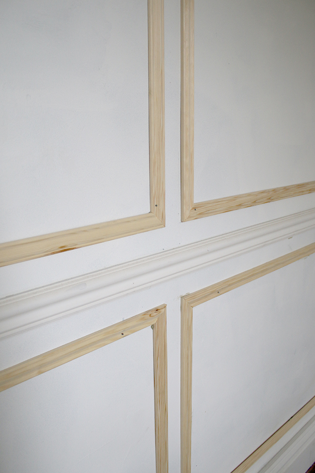 Installing moulding - see more at www.swoonworthy.org