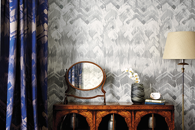 17 Patterns_Brushed-Herringbone-Wallpaper_Grey