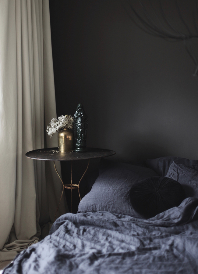 Anastasia Benko's bedroom in Farrow & Ball Tanner's Brown