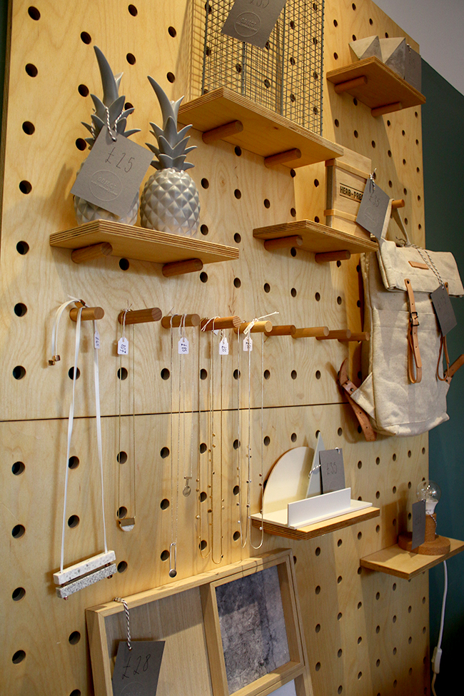 object-style-pegboard