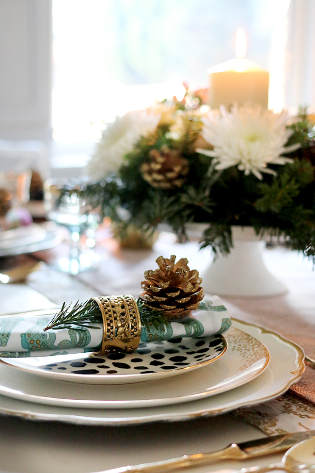 How to create a glam Christmas table setting on a budget with blush pink and gold