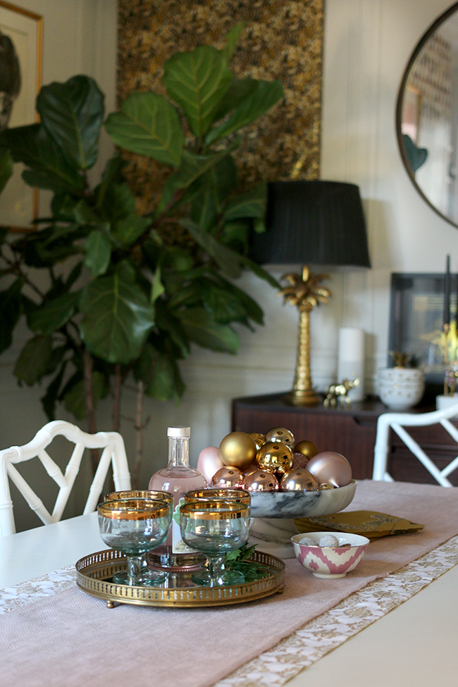 swoon-worthy-christmas-dining-room-blush-pink-gold-black-14