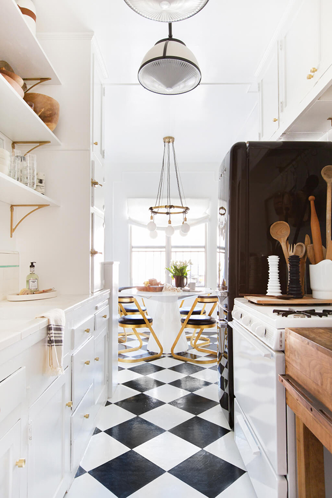 Brady-Tolbert_Emily-Henderson_Black-and-White-Kitchen