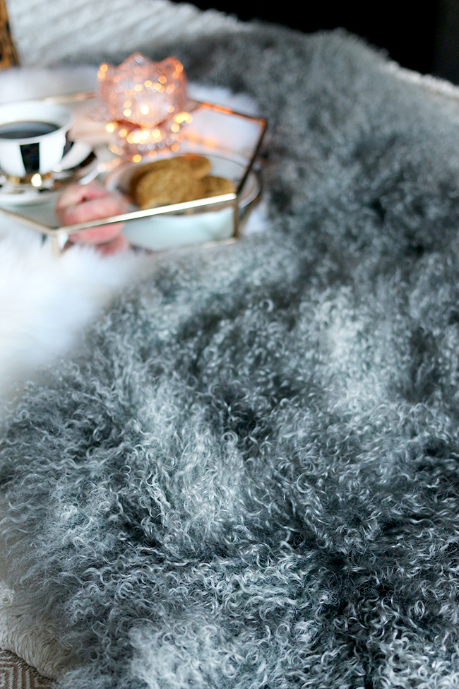 As the weather starts to get a little cooler it's time to make your home feel cosy! Find out why I think you probably need to invest in a Mongolian sheepskin throw this Autumn.