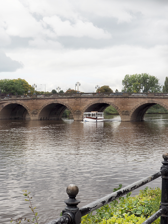 Worcester Bridge over River Severn