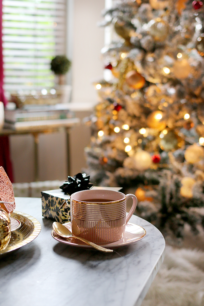 Christmas Swoon Worthy living room