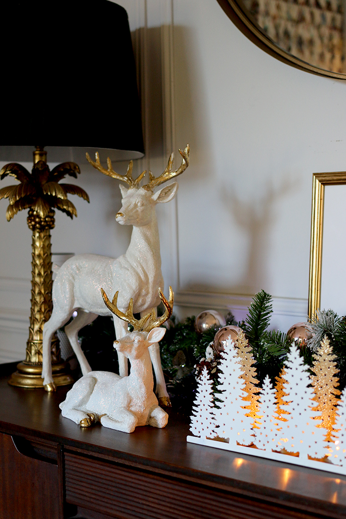 christmas sideboard display