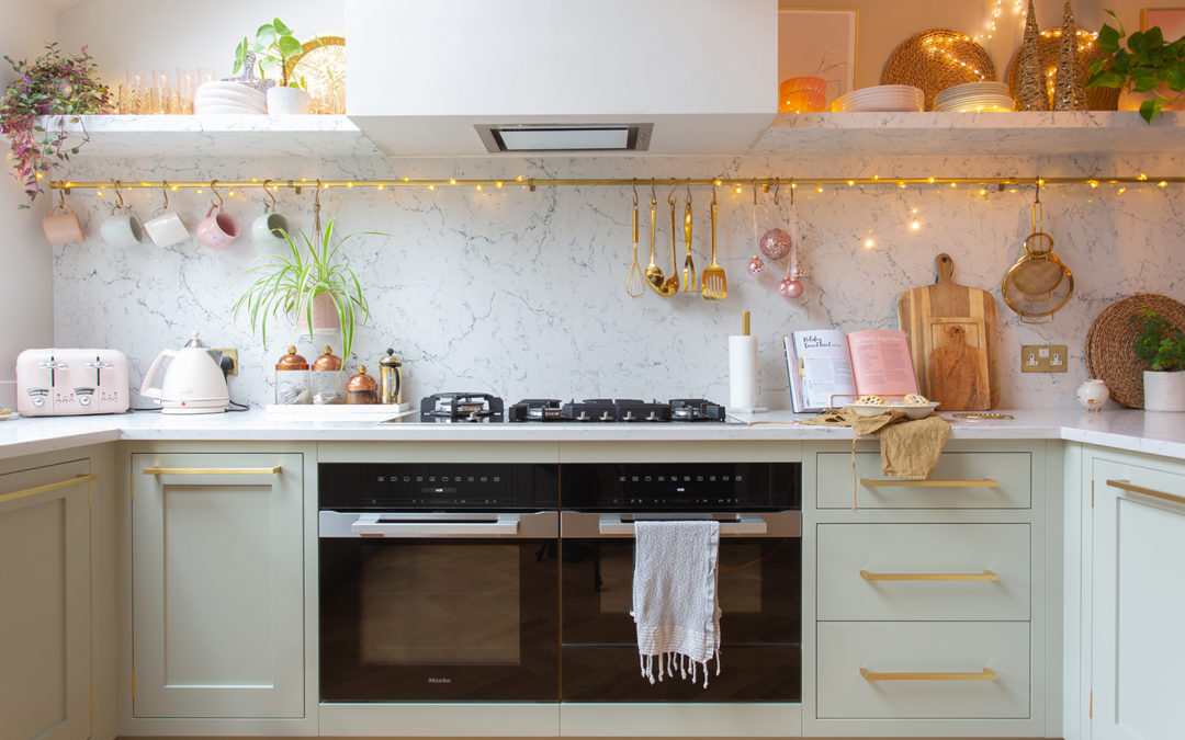 Christmas Decorating in My Kitchen and Dining Room